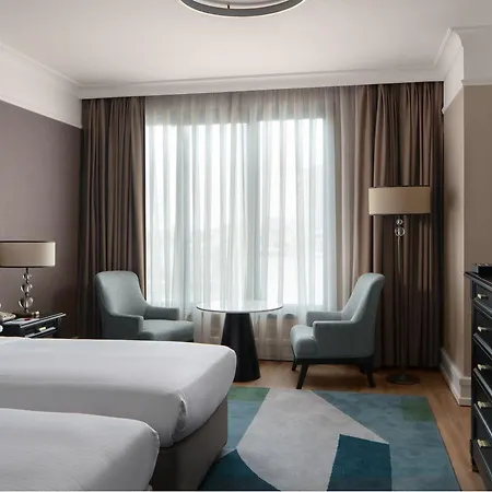 Divan Hotel 5*